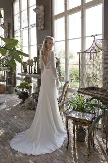 Modeca_2019_Preview_Darcy_back.jpg